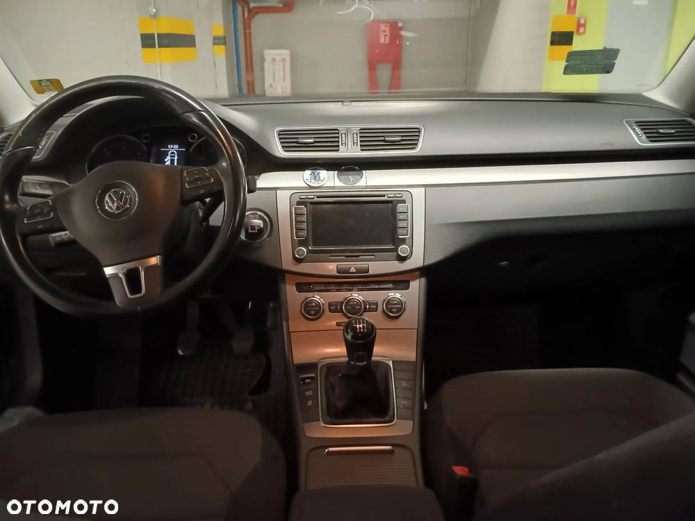 Volkswagen Passat 1.6 TDI Trendline CityLine - 11