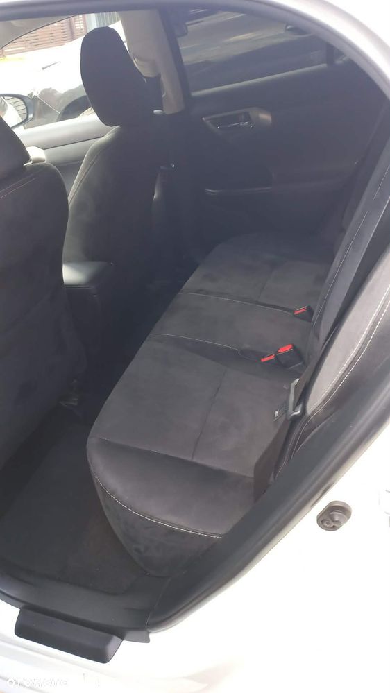 Lexus CT - 7