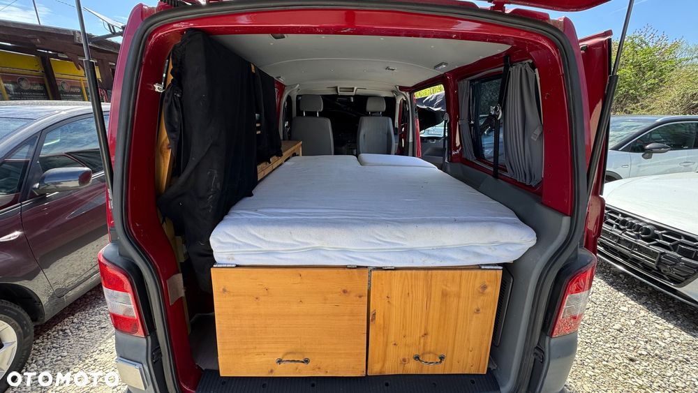 Volkswagen Transporter Caravelle Kurz (7.Si.) - 38