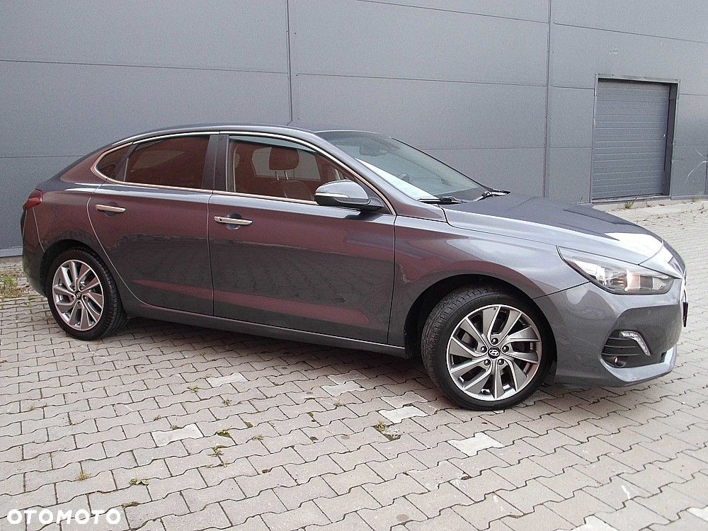Hyundai i30 1.6 CRDI Premium DCT - 3