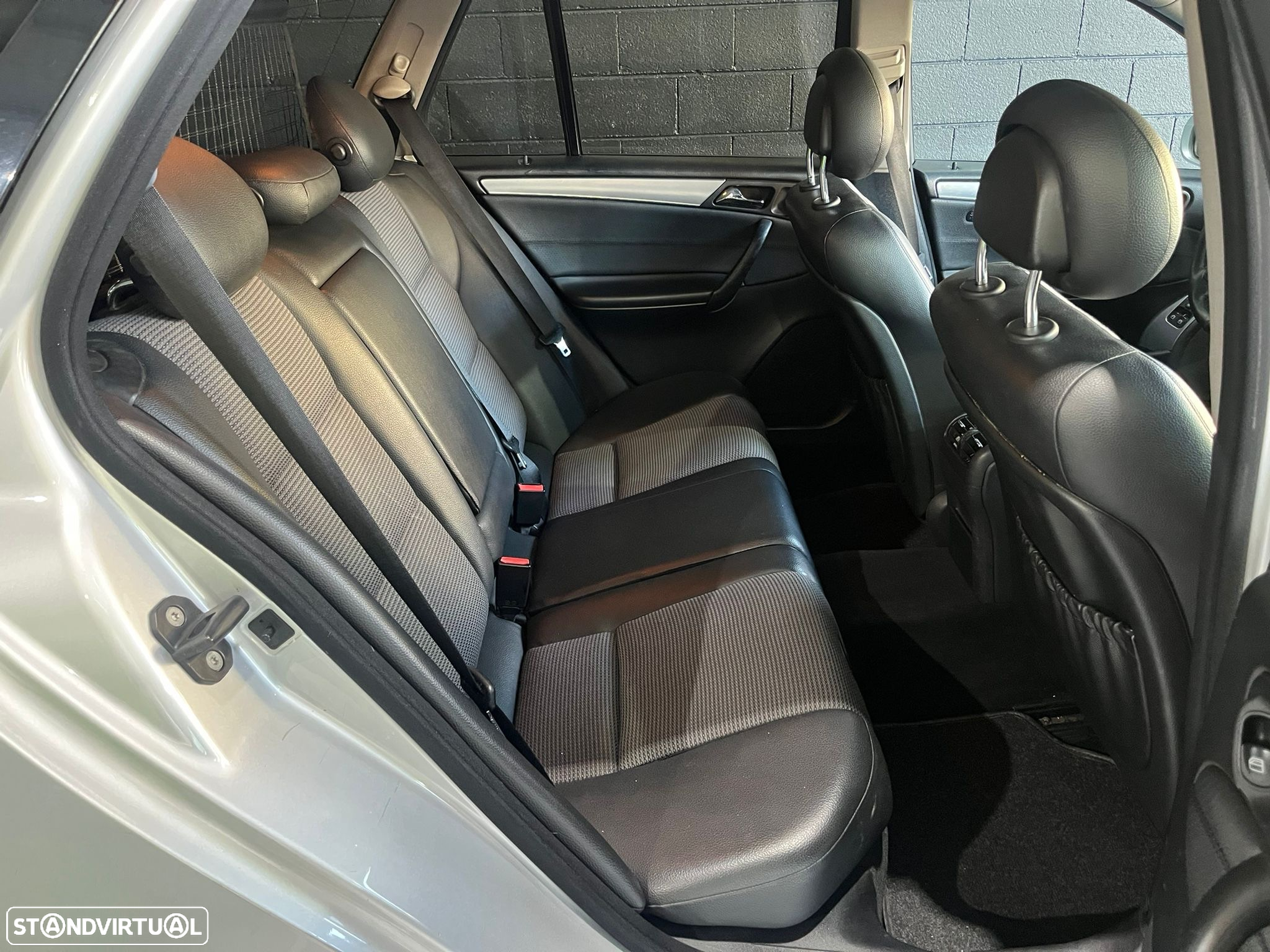 Mercedes-Benz C 220 CDi Avantgarde Aut. - 12