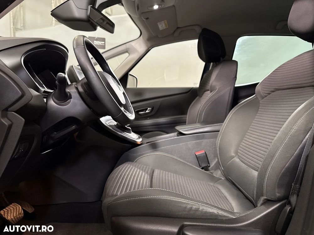 Renault Scenic - 21