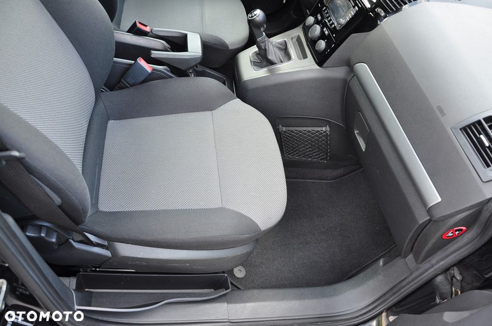 Opel Zafira 1.8 Cosmo - 31