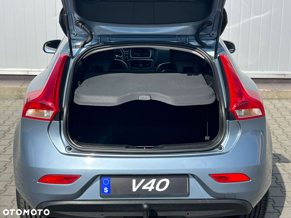 Volvo V40 - 10