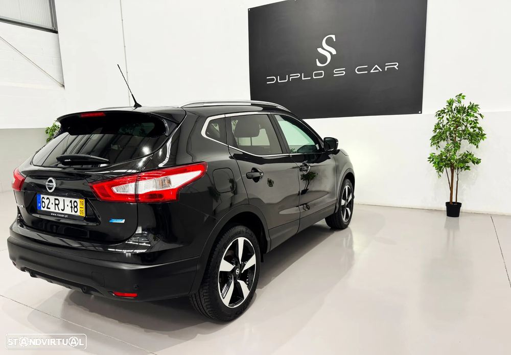 Nissan Qashqai 1.5 dCi N-Connecta 18 - 12
