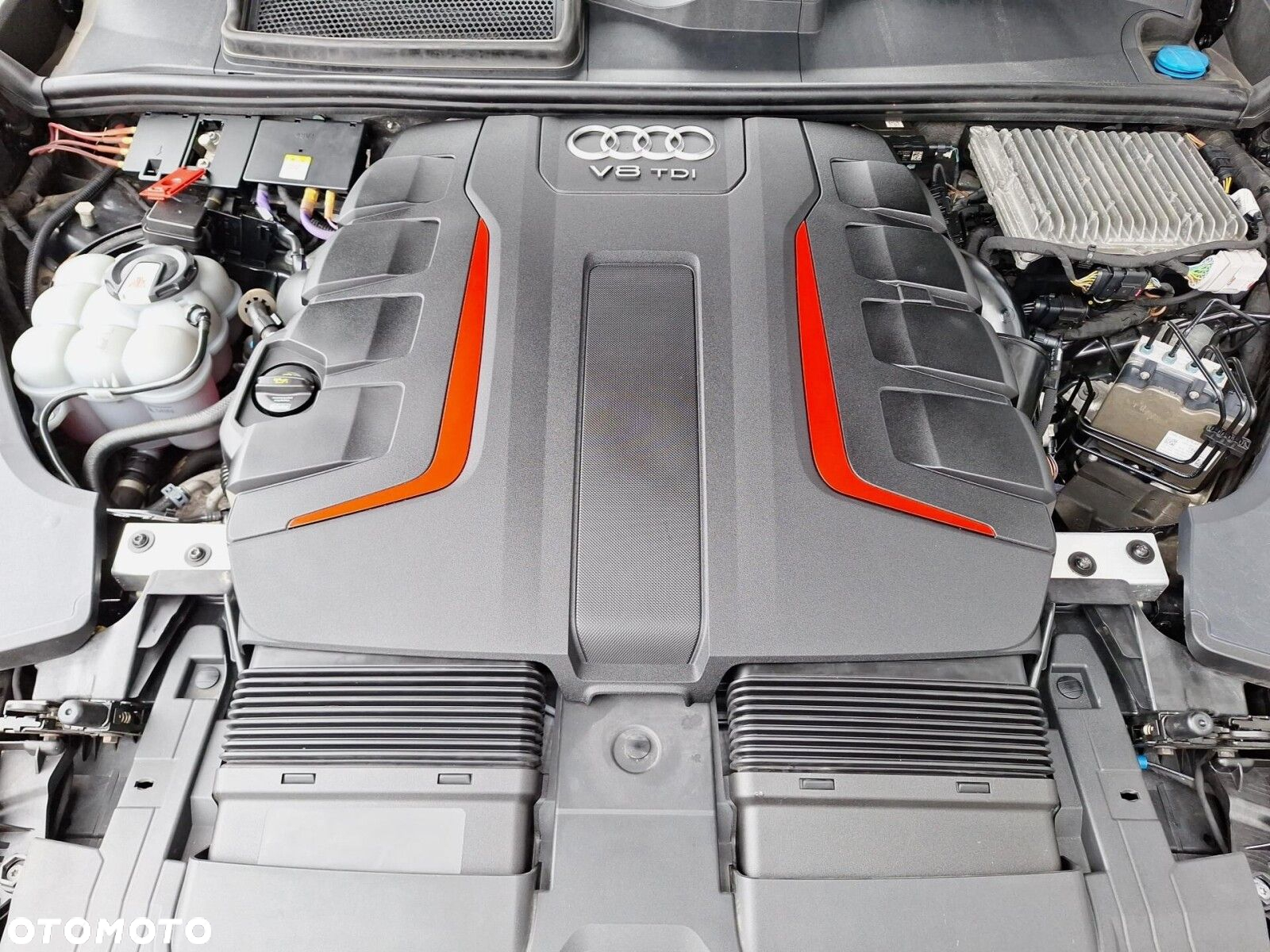 Audi SQ8 - 34