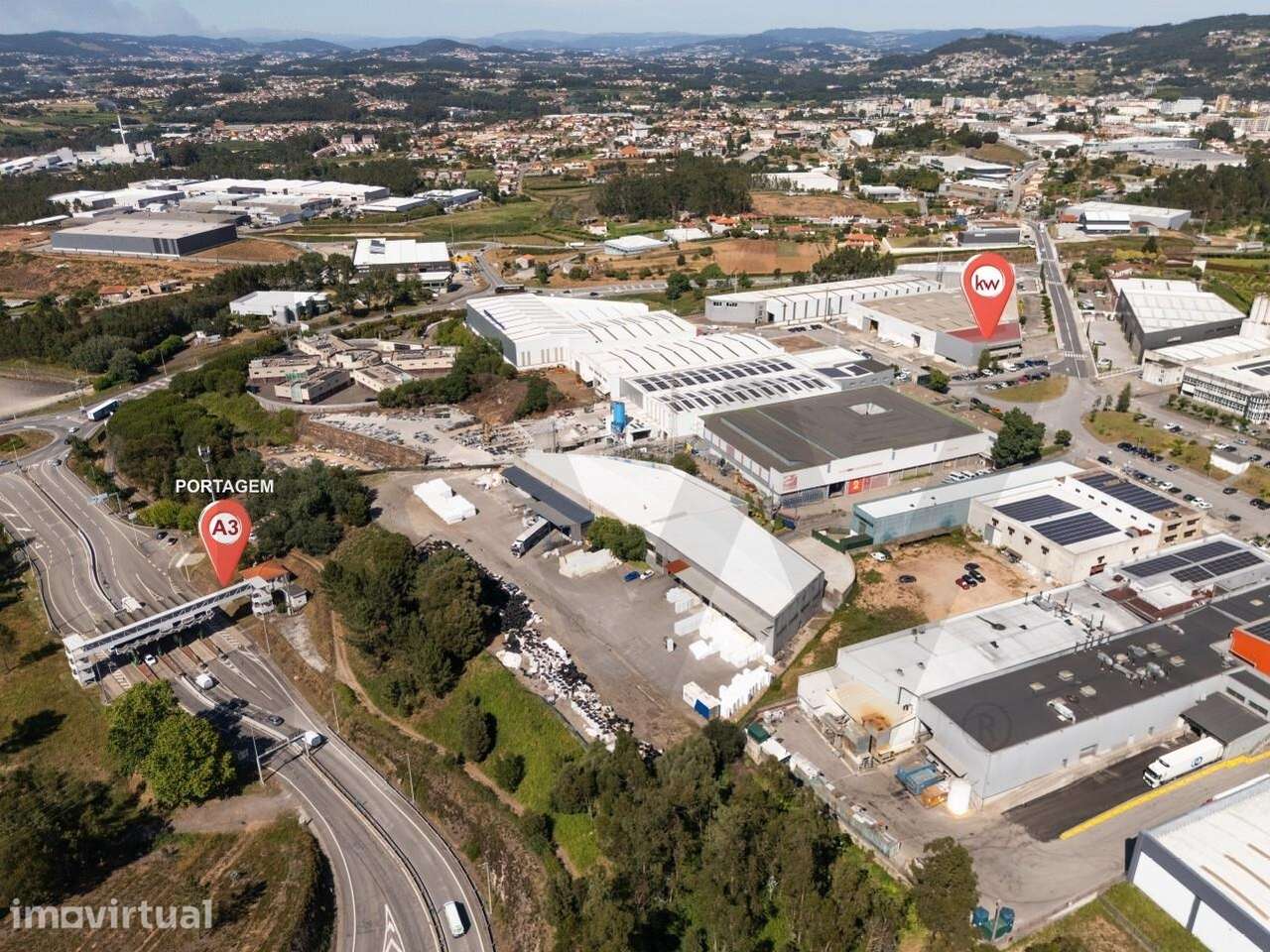 Armazém p/ Arrendamento 460 m2 | Junto à Saída da A3 em Sto. Tirso - Grande imagem: 2/17