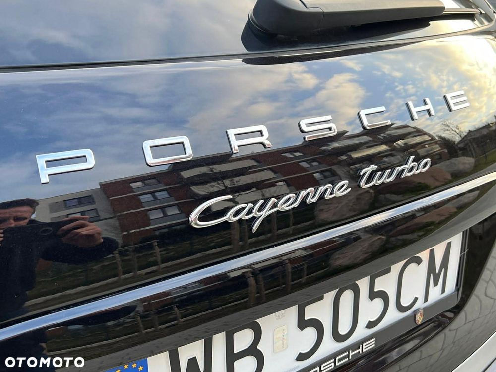Porsche Cayenne Turbo Tiptronic S - 11