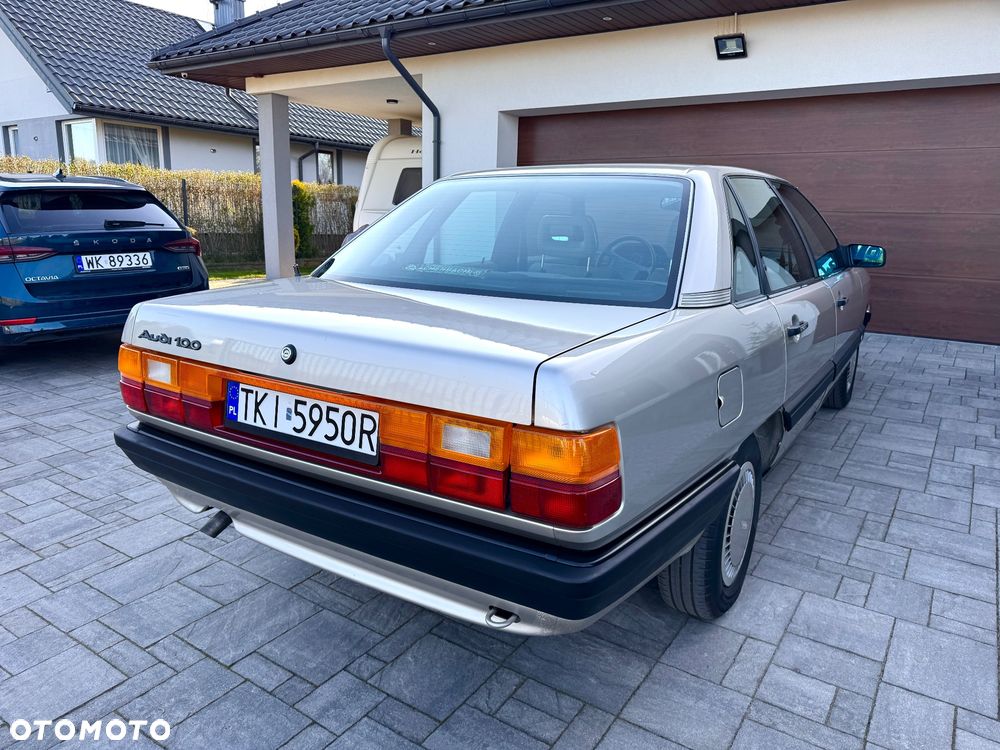Audi 100 1.8 - 8