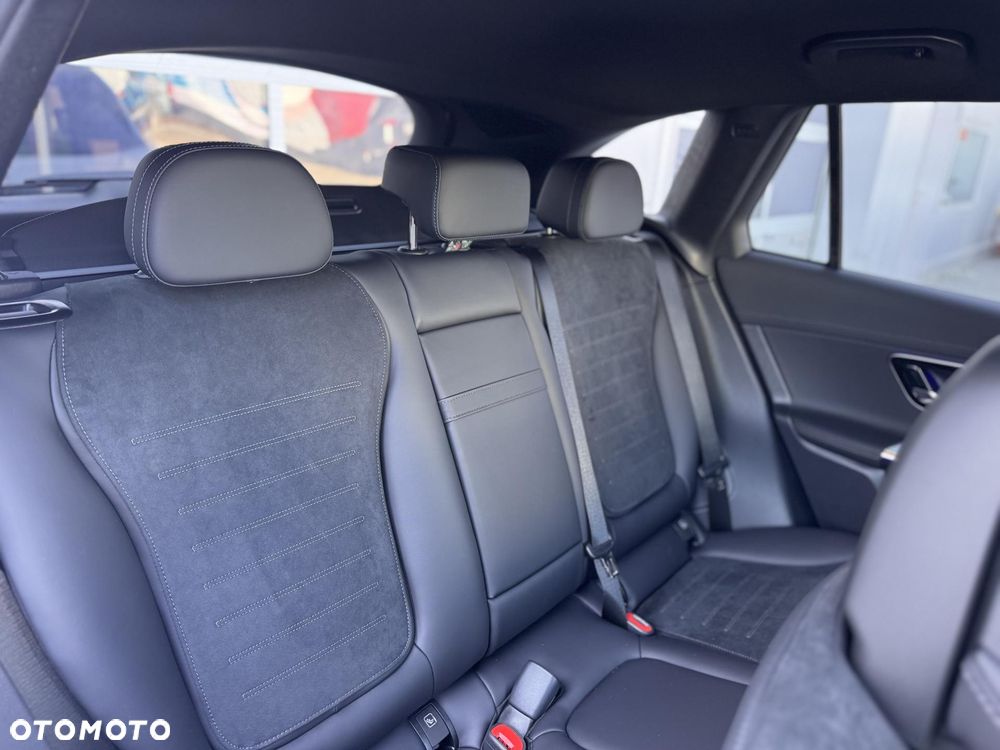 Mercedes-Benz GLC 200 d 4Matic 9G-TRONIC AMG Line Advanced - 13