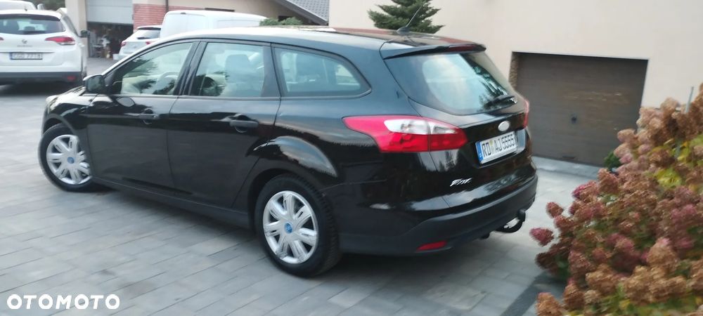 Ford Focus 1.6 TDCi DPF Ambiente - 3