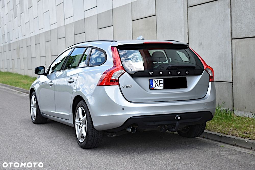 Volvo V60 DRIVe - 17