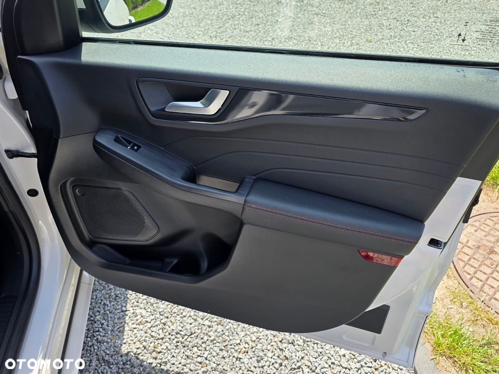 Ford Kuga 2.5 FHEV FWD ST-Line X - 11