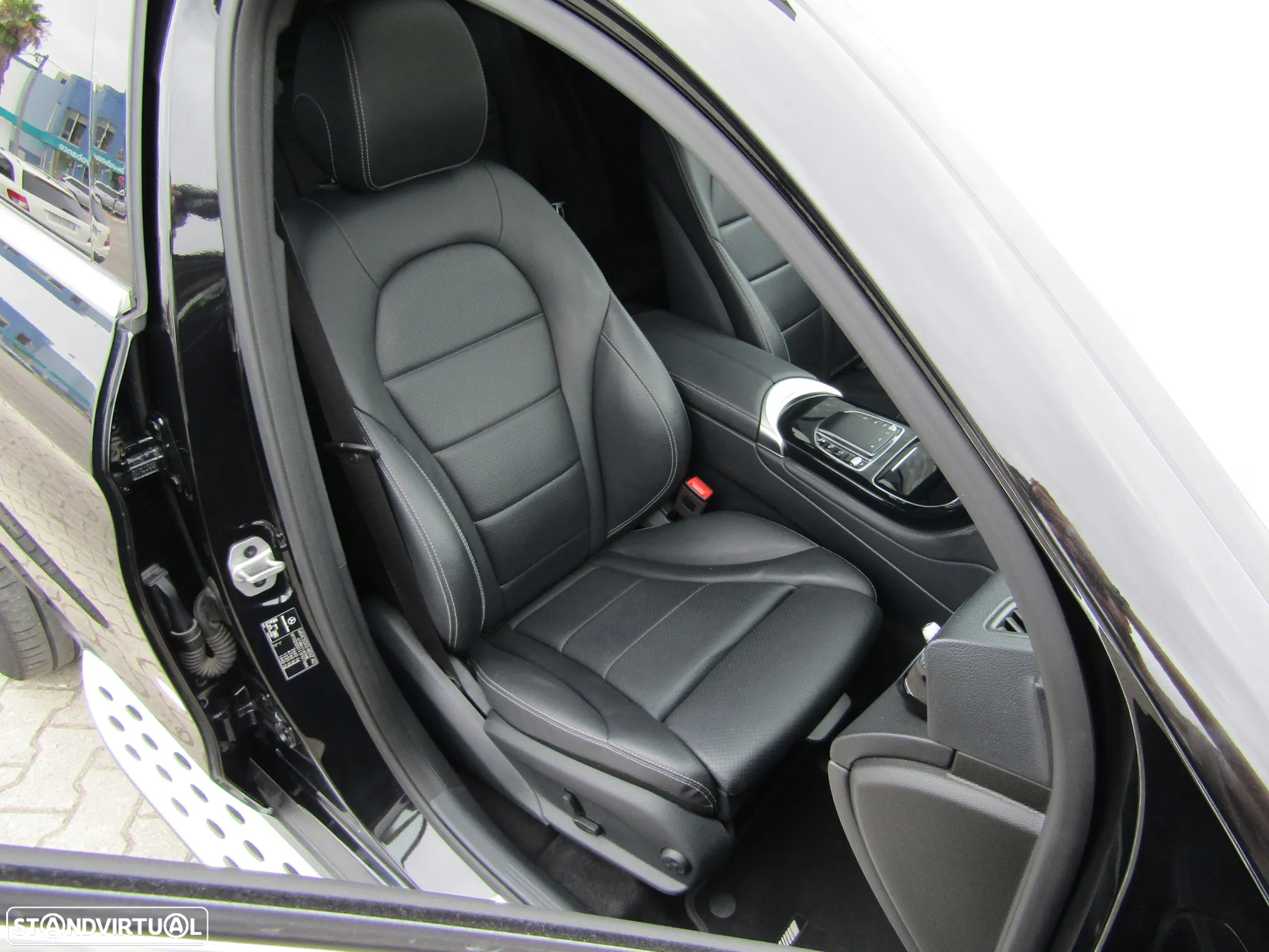 Mercedes-Benz GLC 300 de 4Matic - 23