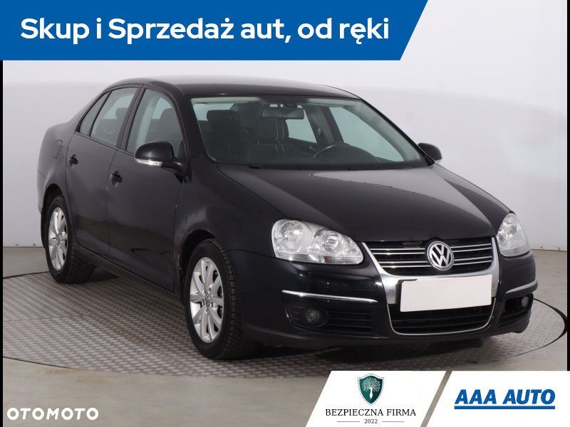 Volkswagen Jetta - 3