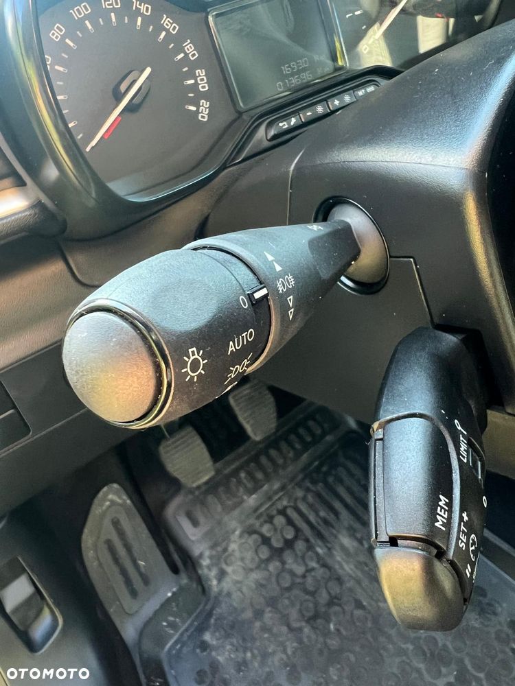Citroën C3 1.2 PureTech Plus - 17