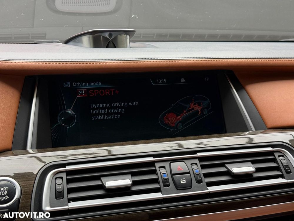 BMW Seria 7 740d xDrive - 14