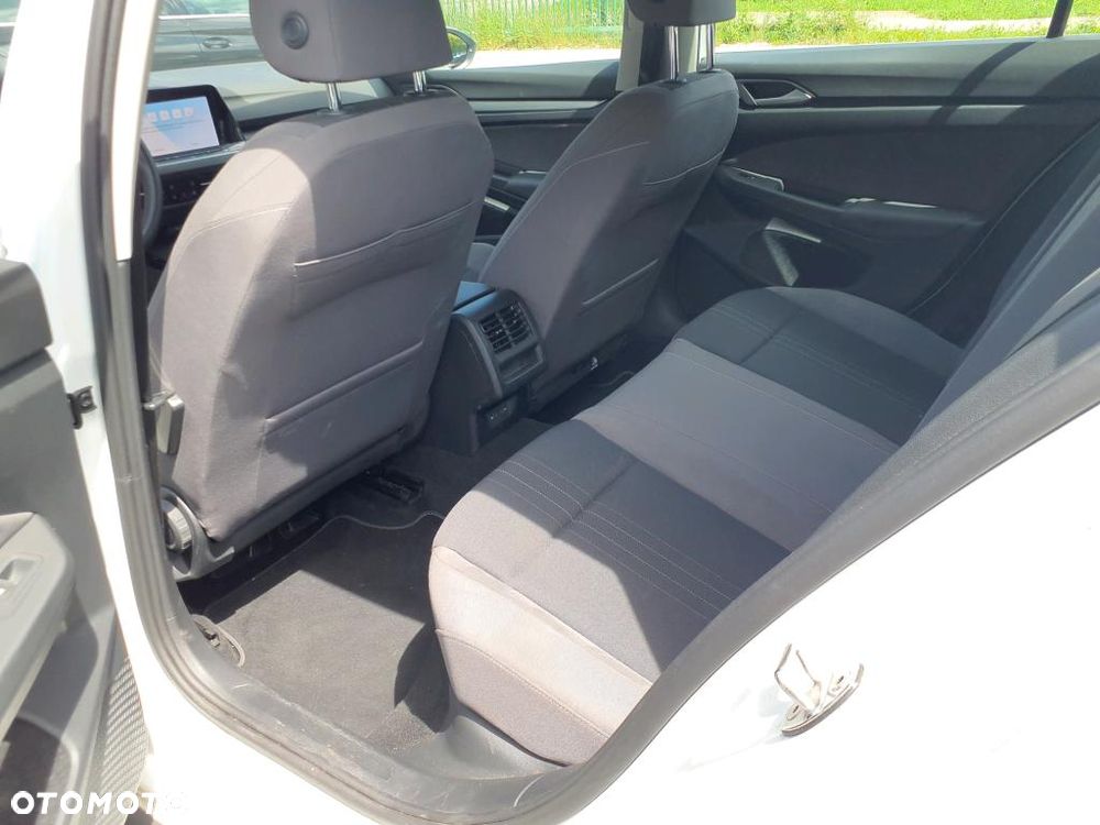 Volkswagen Golf - 5