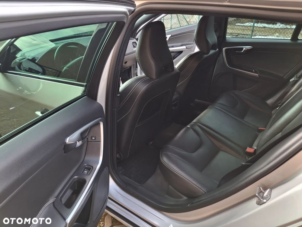 Volvo V60 D3 Geartronic Momentum - 7