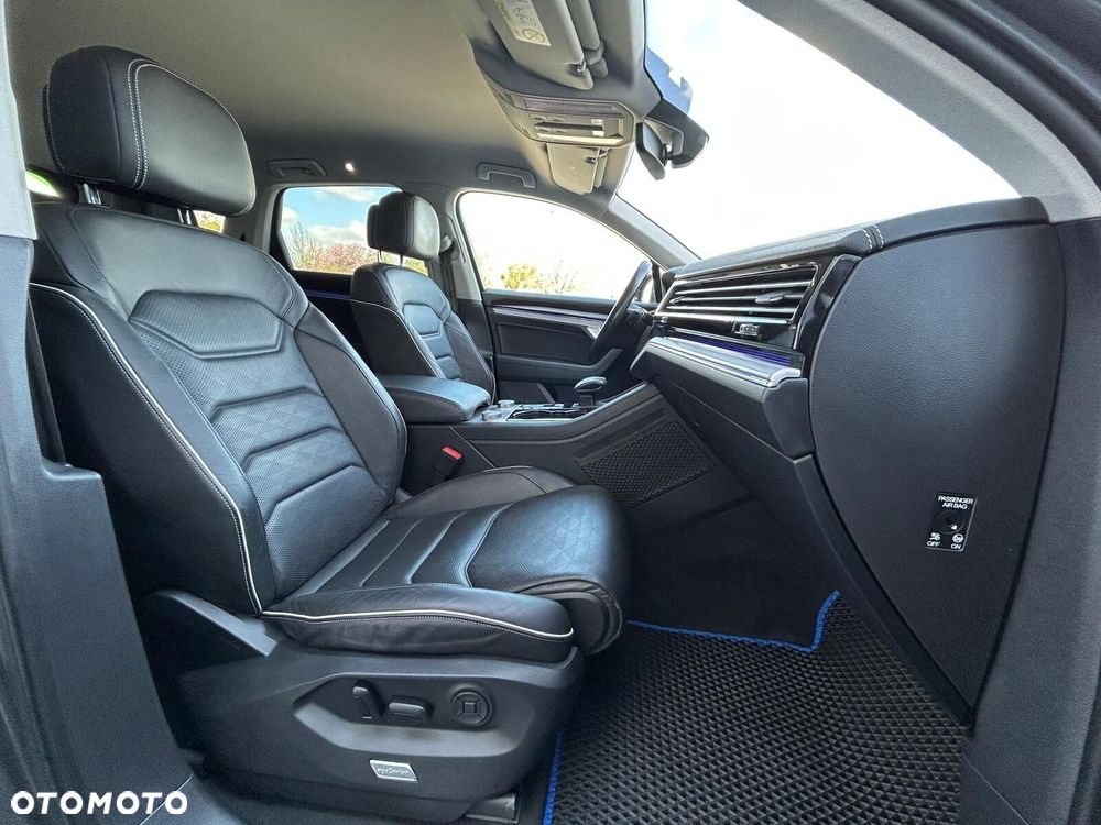 Volkswagen Touareg 3.0 V6 TDI SCR 4Mot - 19