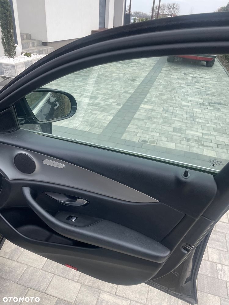 Mercedes-Benz Klasa E 200 d 9G-TRONIC Exclusive - 18
