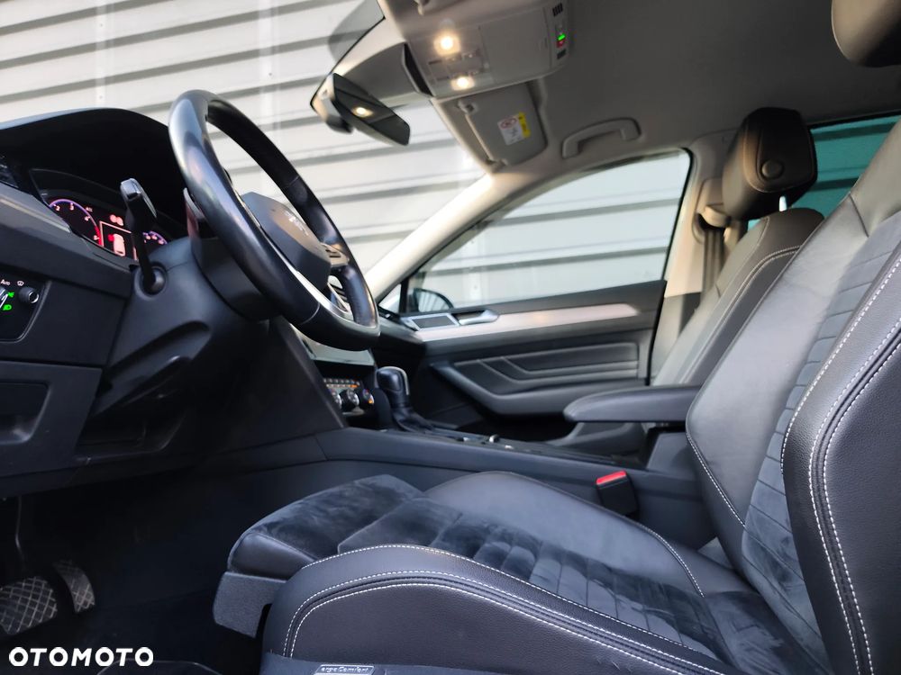 Volkswagen Passat 2.0 TDI Elegance DSG - 36