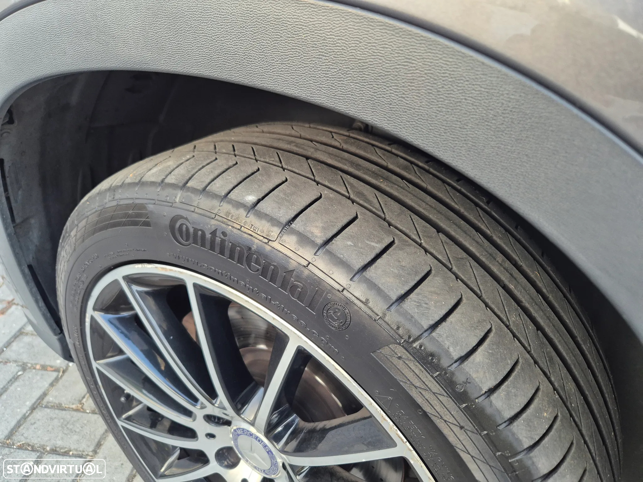 Mercedes-Benz GLA 220 d 4Matic 7G-DCT AMG Line - 23