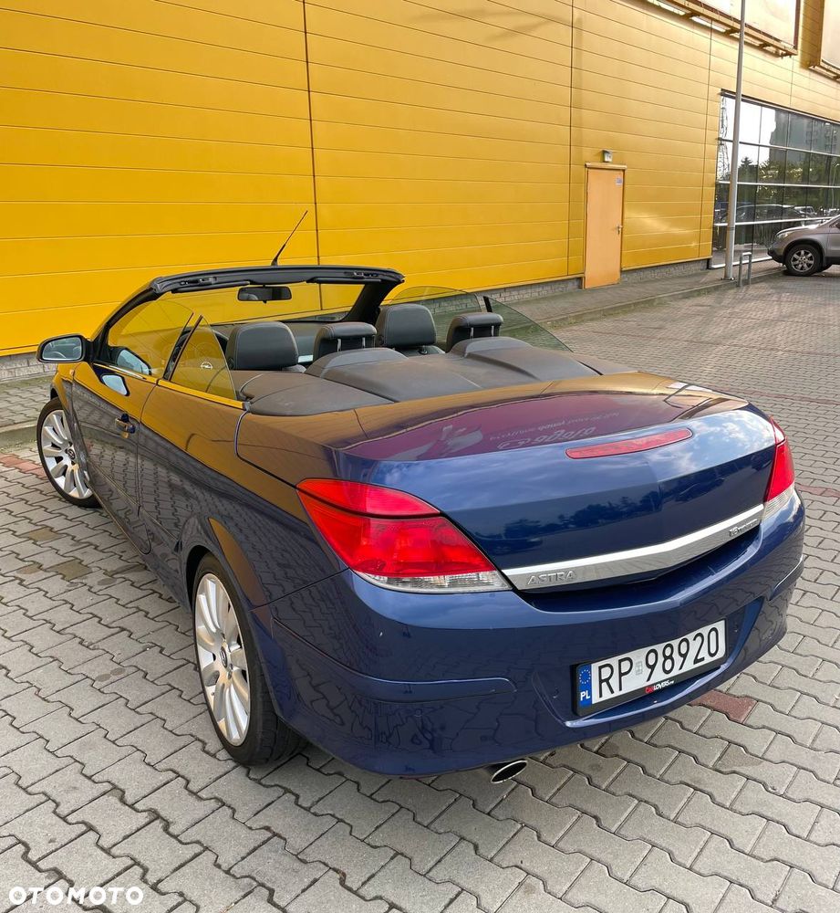 Opel Astra 1.6 Cosmo - 8