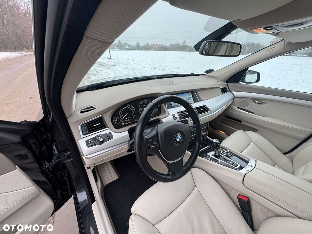 BMW 5GT 535d xDrive - 12
