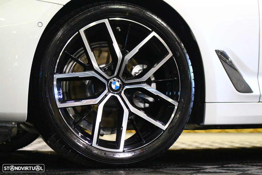 BMW 520 d Line Luxury Auto - 4