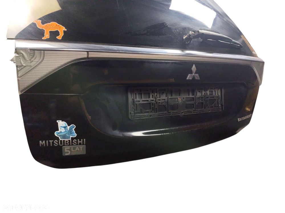 KLAPA BAGAŻNIKA TYŁ MITSUBISHI OUTLANDER III (2012-2015) KOD LAKIERU X42 - 2