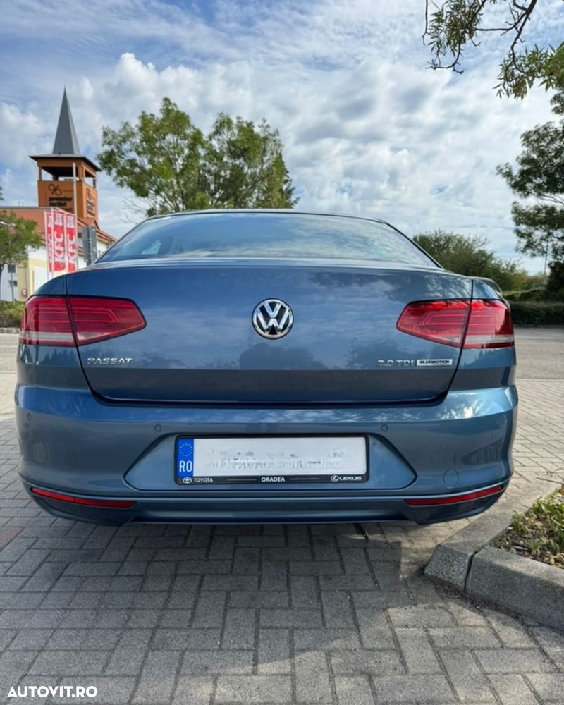 Volkswagen Passat 2.0 TDI Comfortline - 6