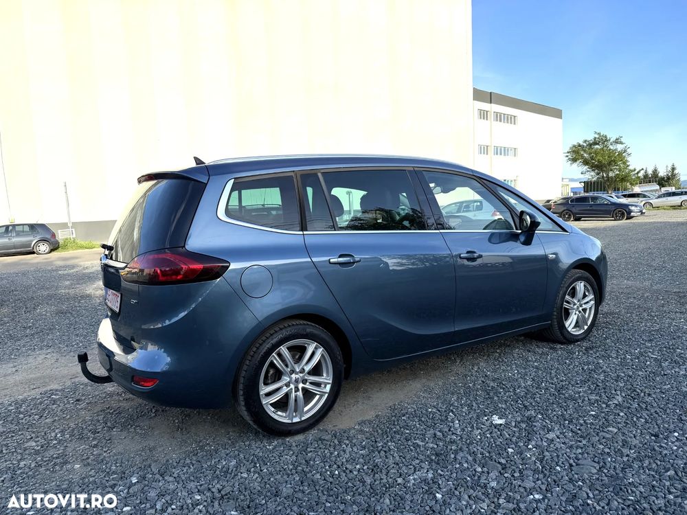 Opel Zafira 2.0 CDTI ECOTEC Cosmo - 12