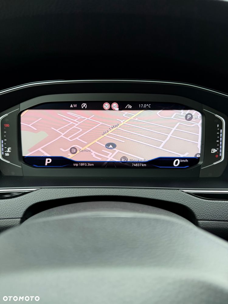 Volkswagen Passat 2.0 TSI Business DSG - 9