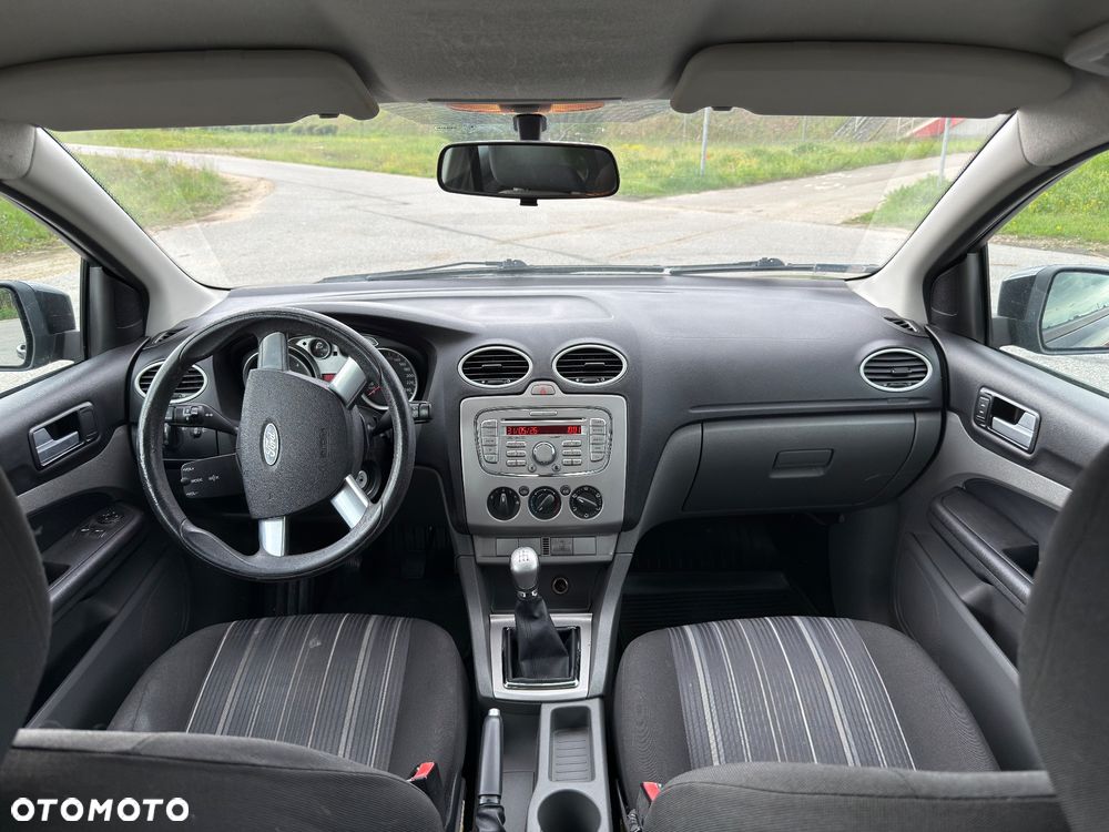 Ford Focus 1.6 TDCi DPF Ambiente - 20