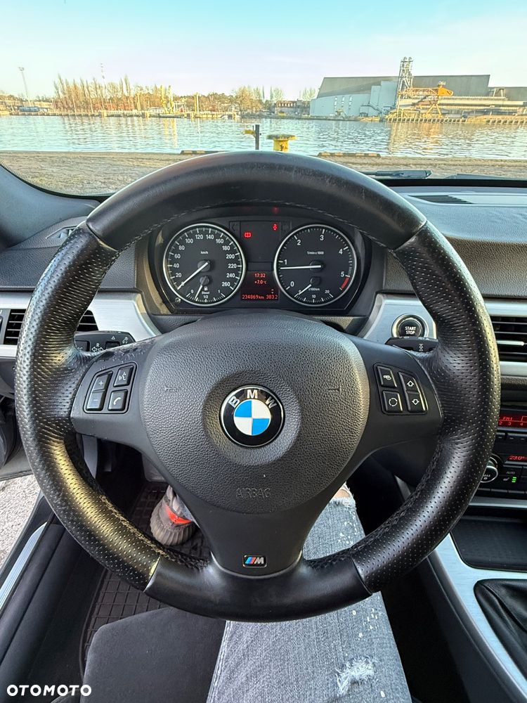 BMW Seria 3 320d - 18