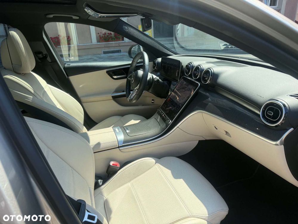 Mercedes-Benz Klasa C 200 mHEV 4-Matic Avantgarde - 19