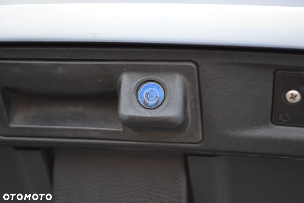 Volkswagen Tiguan - 12