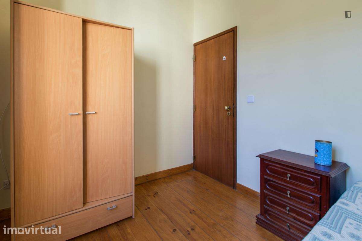 Quarto - localizado em Lapa Lisbon - Grande imagem: 3/11