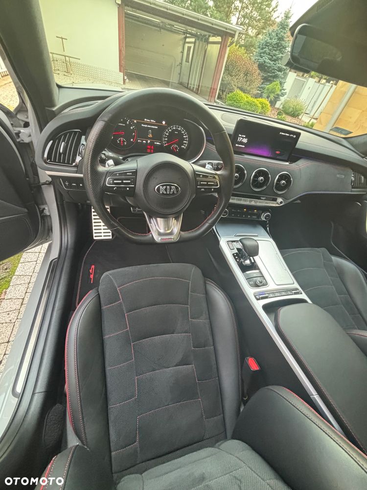 Kia Stinger 3.3 T-GDI V6 GT AWD - 9