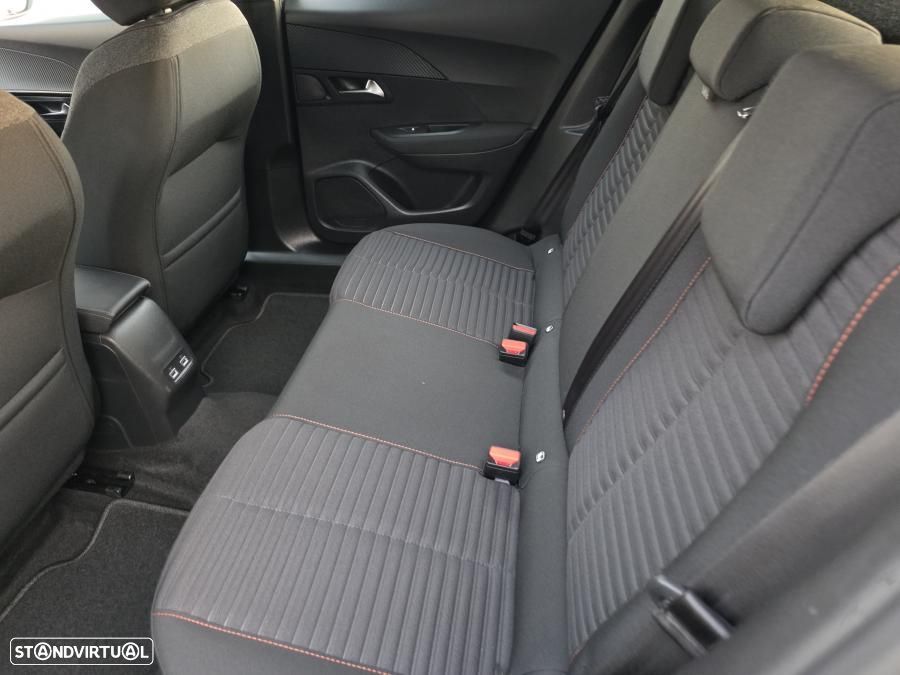 Peugeot e-2008 50 kWh Active Pack - 19