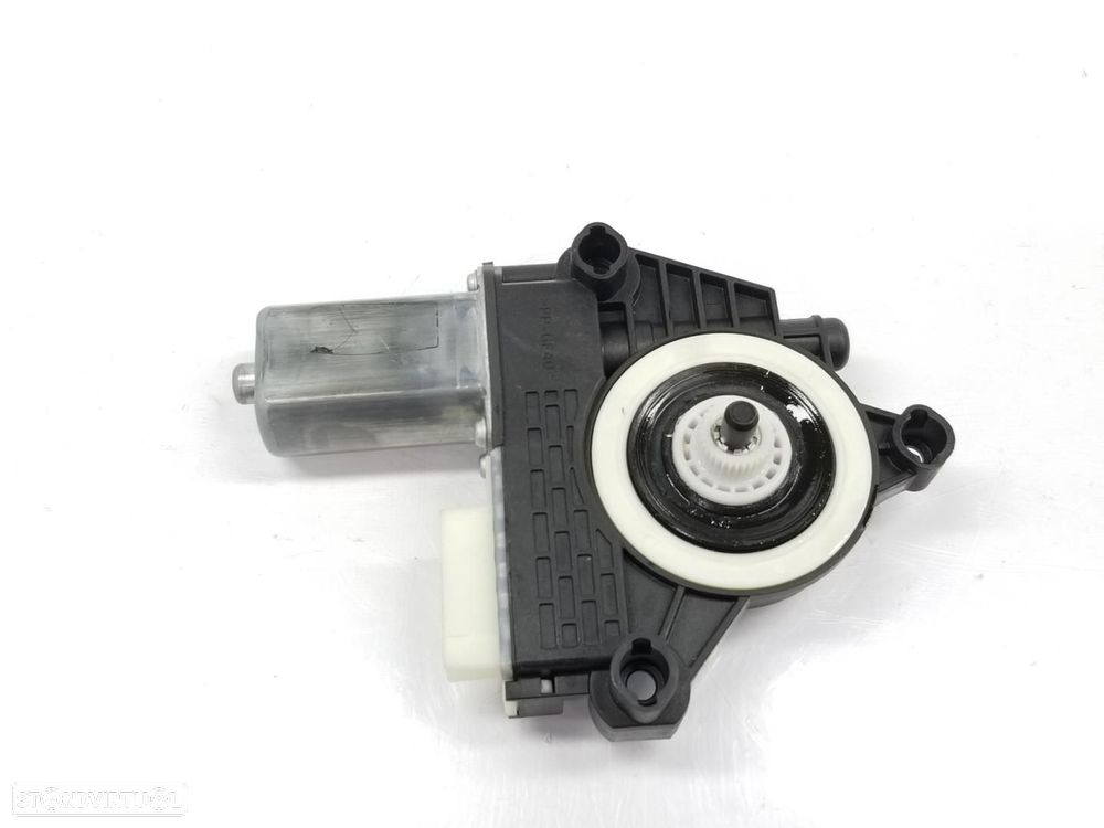 MOTOR ELEVADOR TRASEIRO ESQUERDO BMW SERIE 1 BERLINA F40 - 1