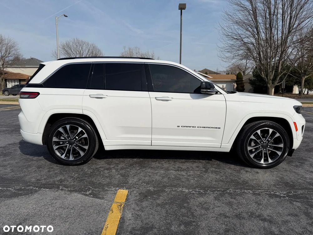 Jeep Grand Cherokee - 13