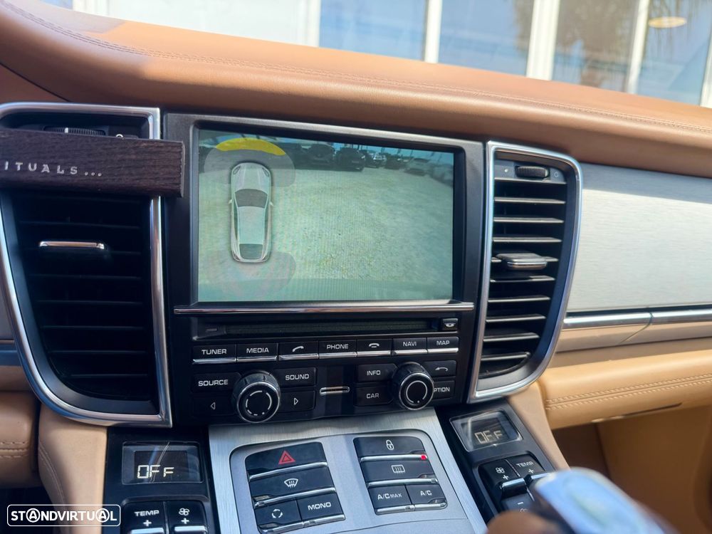 Porsche Panamera S Hybrid - 32