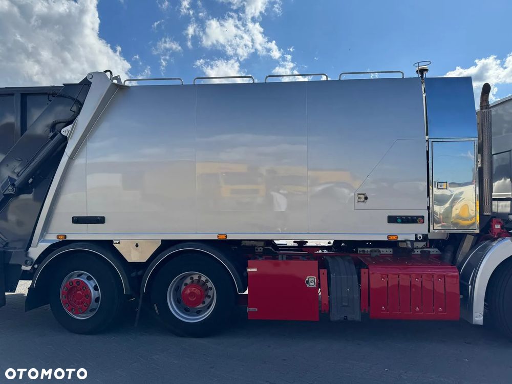 Mercedes-Benz Econic - 7