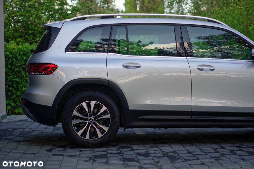 Mercedes-Benz GLB 200 7G-DCT - 9