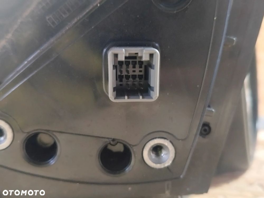 LUSTERKO PRAWE HYUNDAI I30 I LIFT ZAR - 6