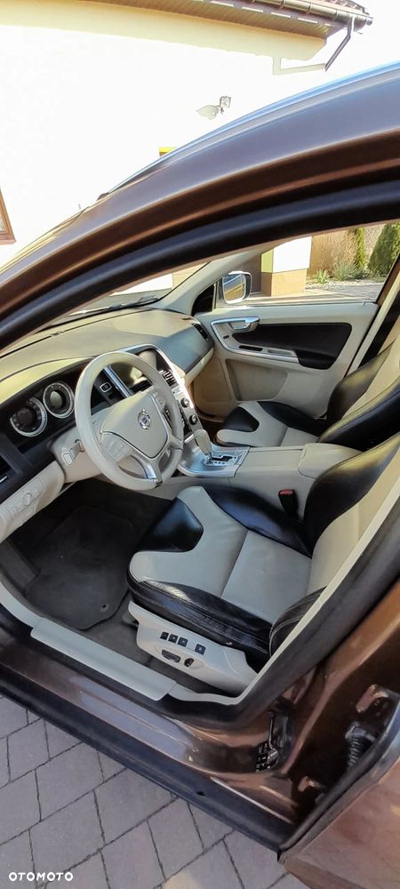 Volvo XC 60 - 16