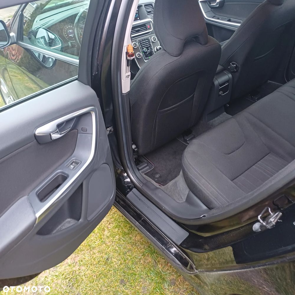 Volvo V60 T3 Kinetic - 8