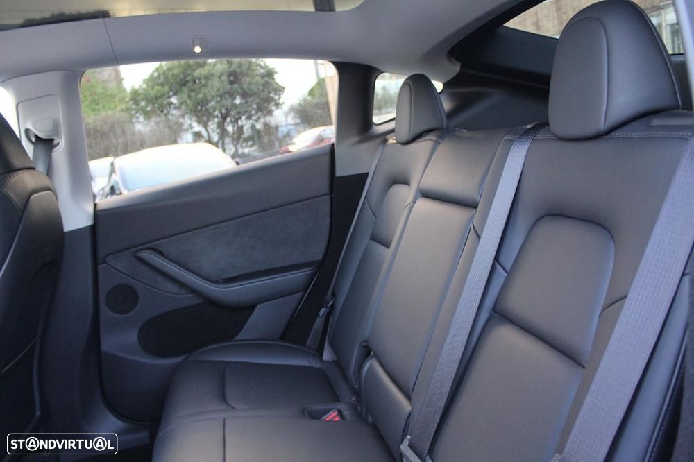 Tesla Model Y Long Range Tração Integral - 24